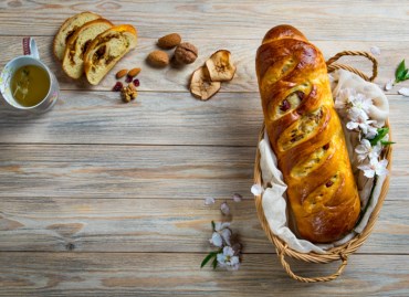 Easter Bread with Cranberry, Carob syrup, Apple and Nuts
